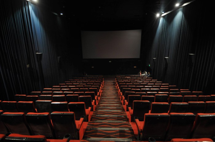 Theaters local american movie reopen expect covid after when film